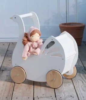 Sweet Swan Pram
